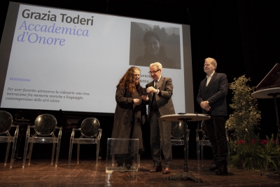 Inaugurazione congiunta dell’a.a. 2022/2023 - 09/01/2023 - Accademico d'onore ABA Firenze <br>Da sinistra: Grazia Toderi, Carlo Sisi e Claudio Rocca. Foto: Renato Esposito